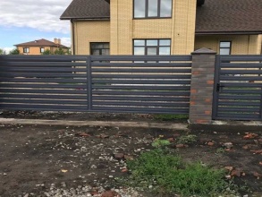 Забор жалюзи 72 метра фото в Лабинске